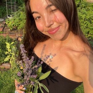 Meet your Posher, Alexandra